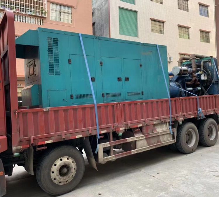 湖里如何在不同负载率下确保 400KW 柴油发电机组的正常运行？