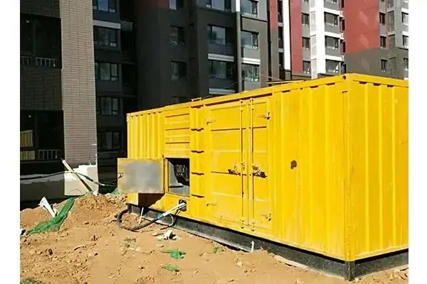 湖里发电机租赁中燃油压力过低会对发动机的哪些部件造成损坏？